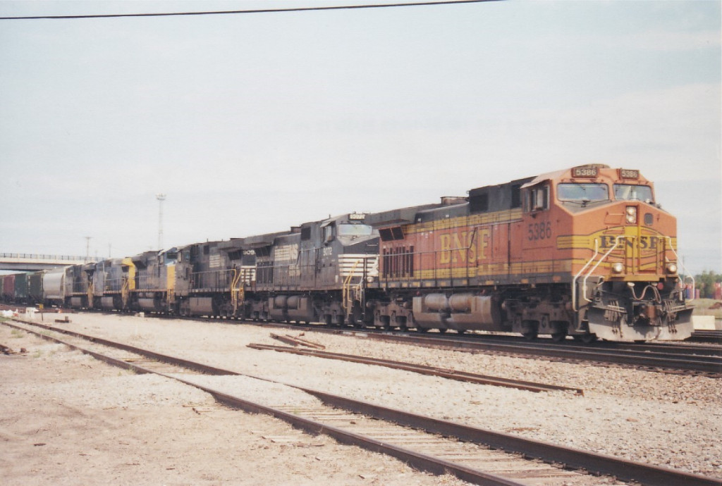 BNSF 5386 East